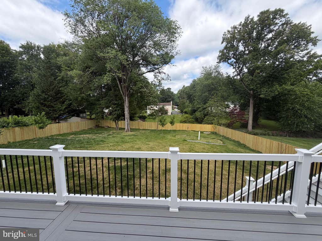 Photo of 4008 Burke Station Road, FAIRFAX, VA 22032 (MLS # VAFC2008494)