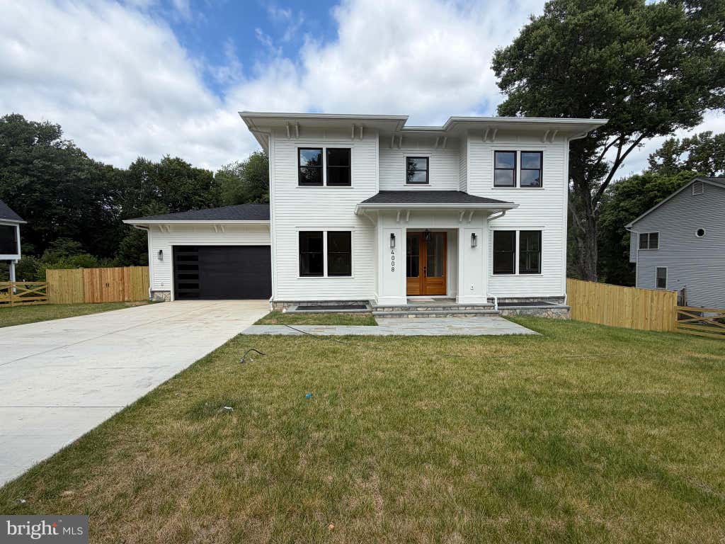 Photo of 4008 Burke Station Road, FAIRFAX, VA 22032 (MLS # VAFC2008494)