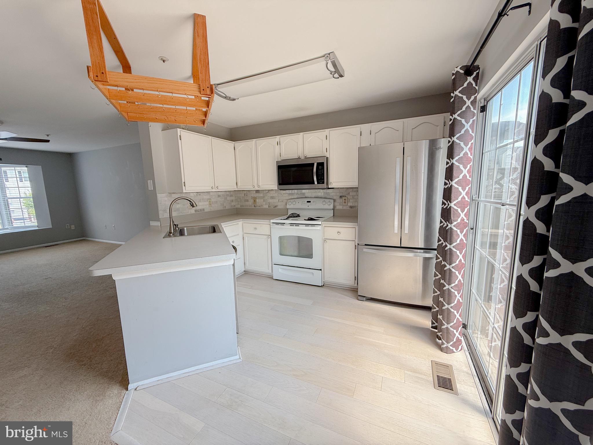 BURNT OAKS - Residential Lease