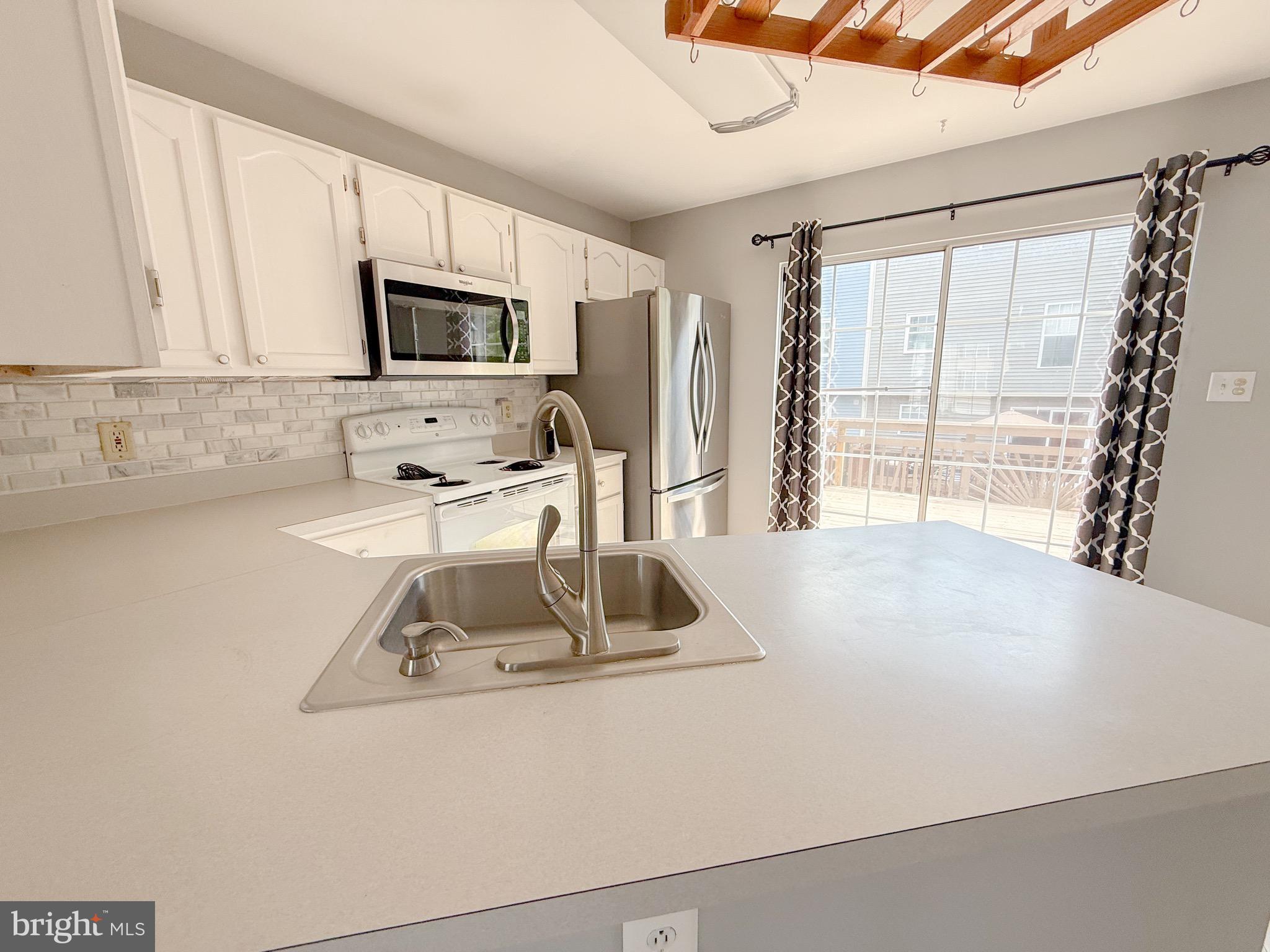 BURNT OAKS - Residential Lease