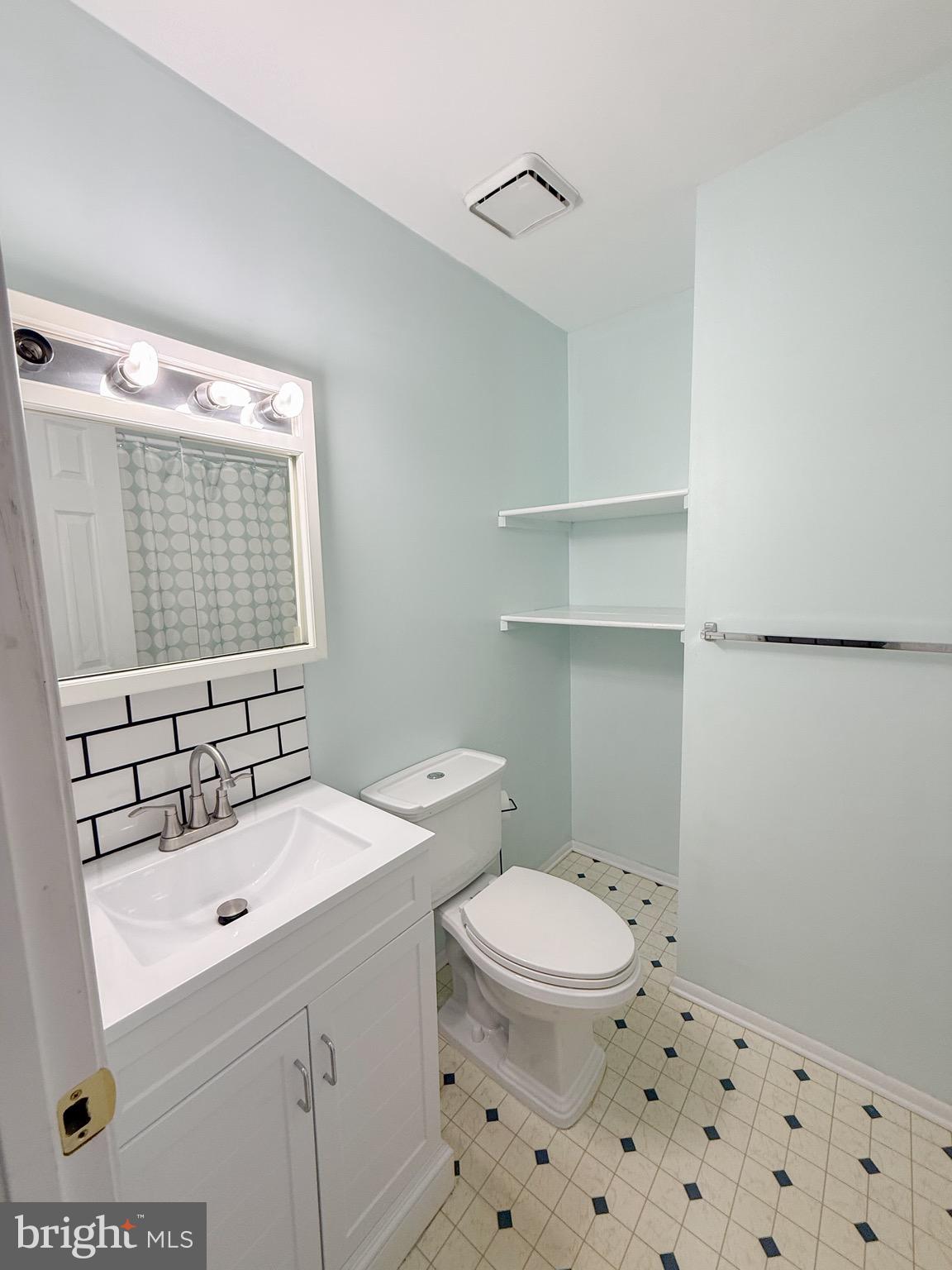 BURNT OAKS - Residential Lease