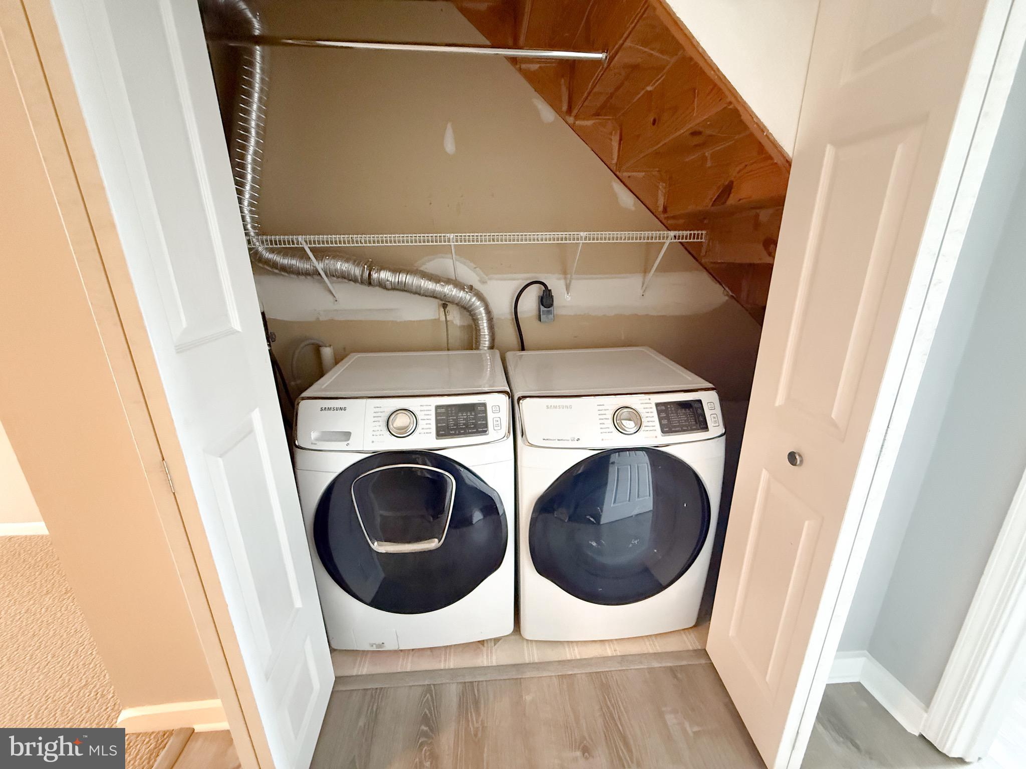 BURNT OAKS - Residential Lease