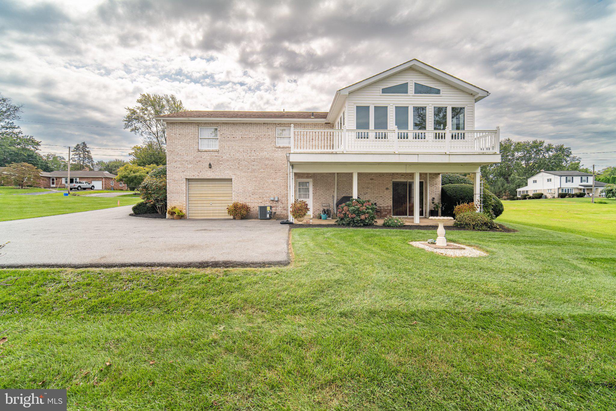 302 MAPLE STREET