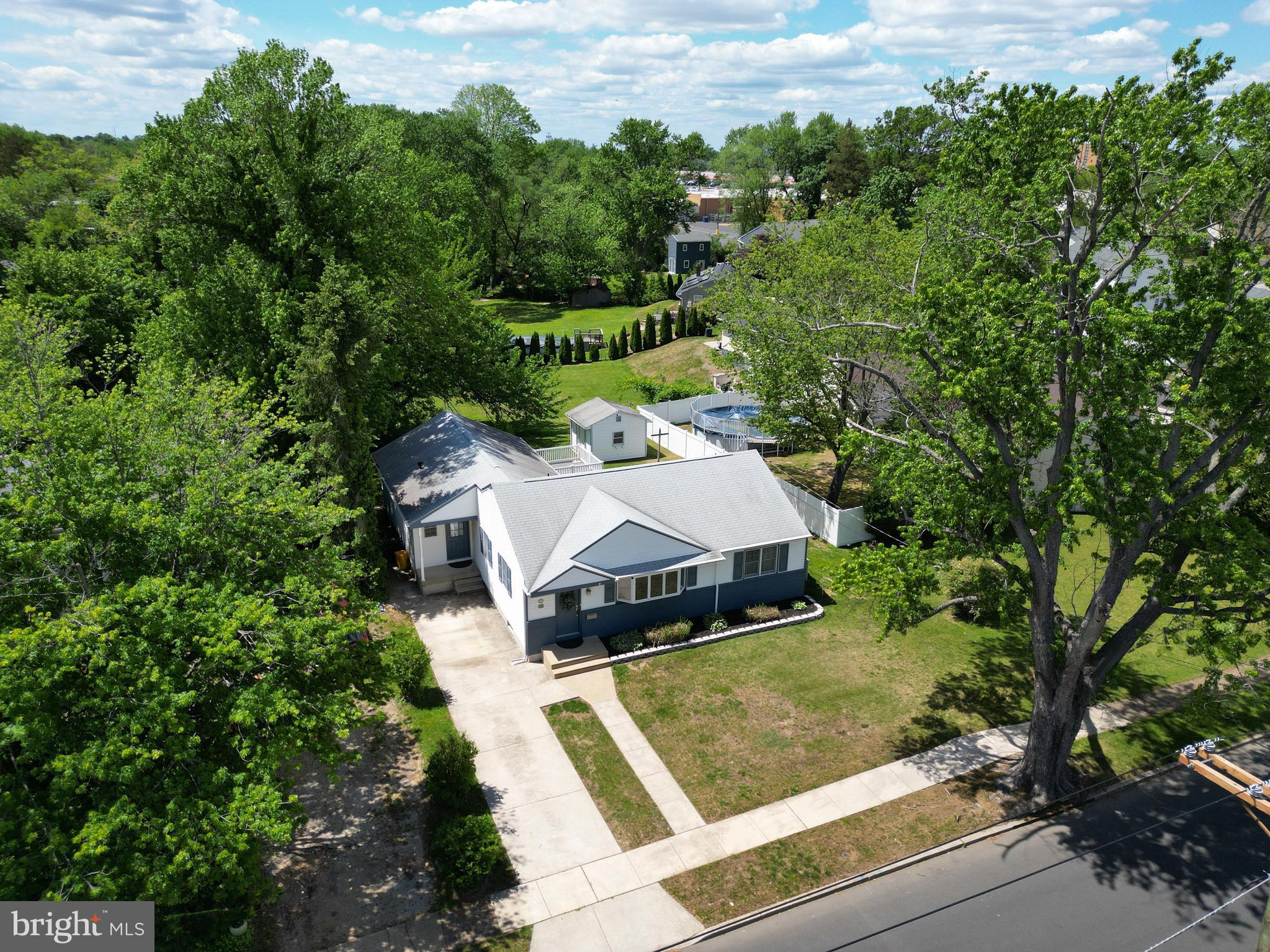 38 WARD AVENUE