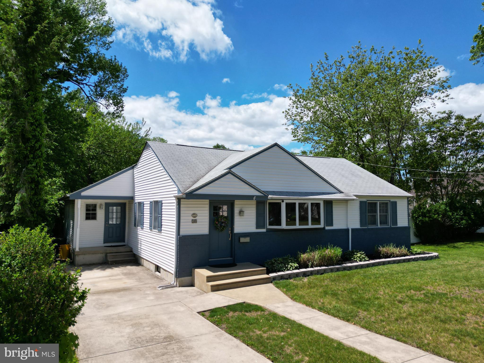 38 WARD AVENUE