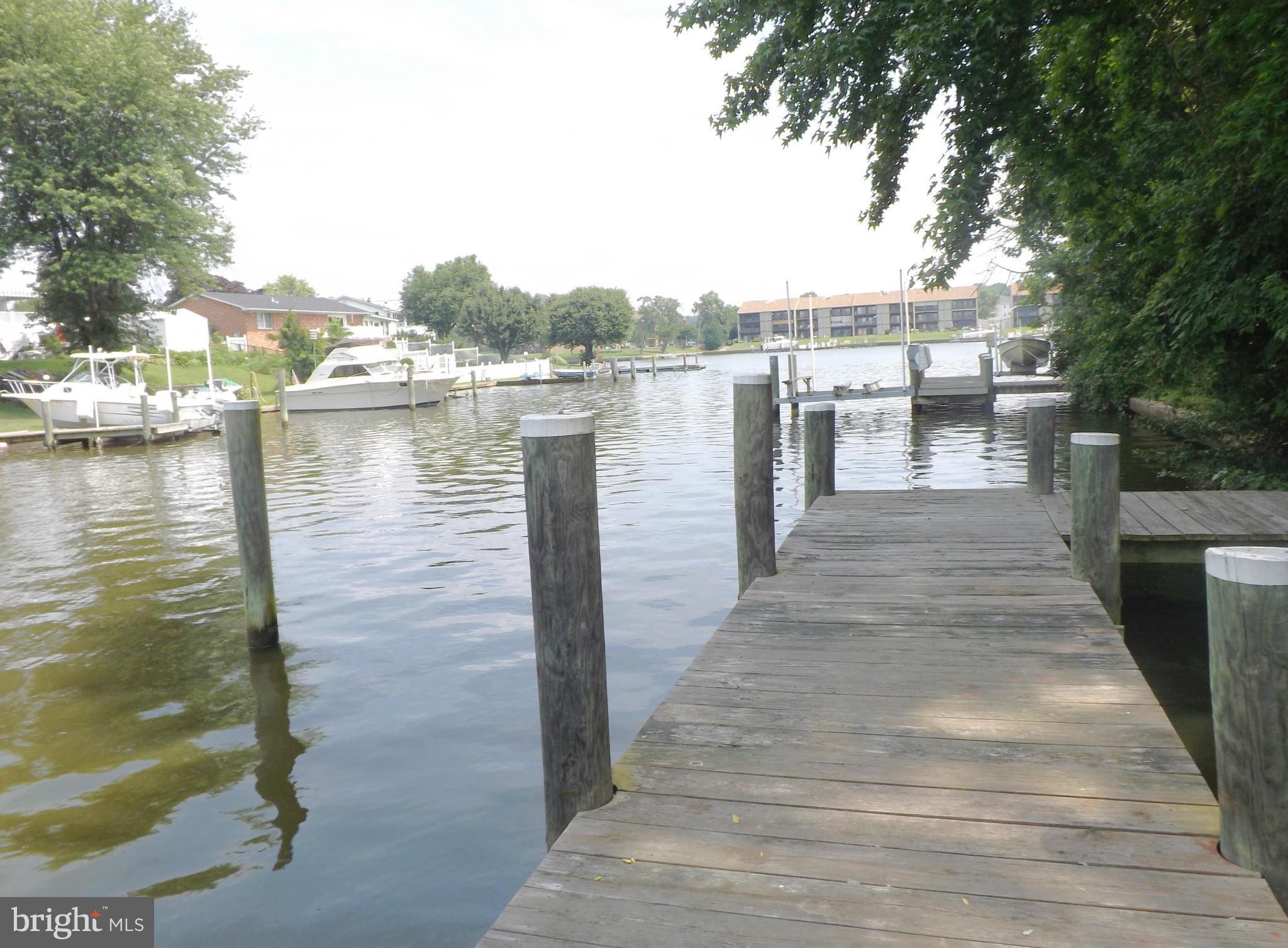 TAYLORS POINTE - Residential Lease