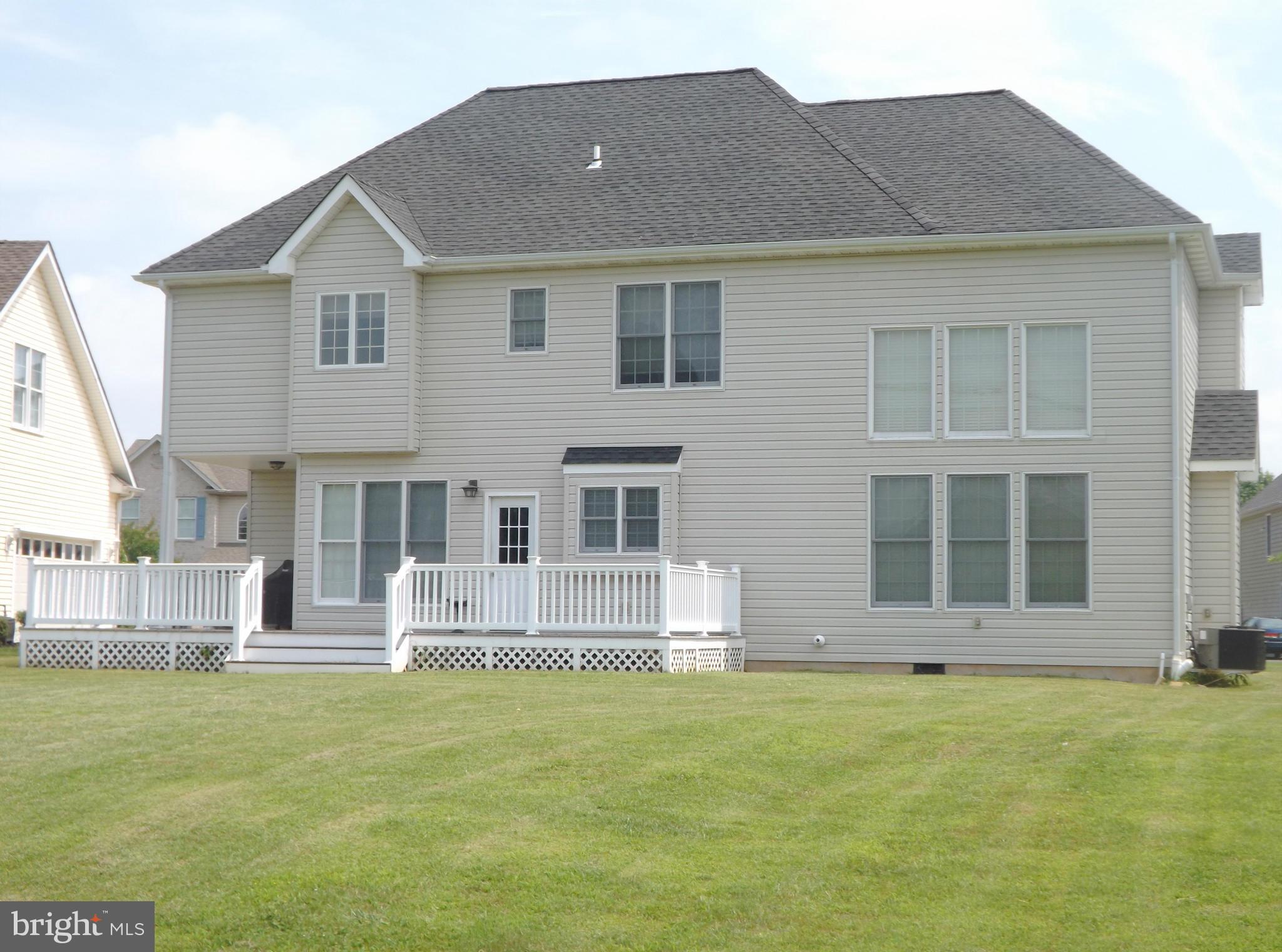 TAYLORS POINTE - Residential Lease