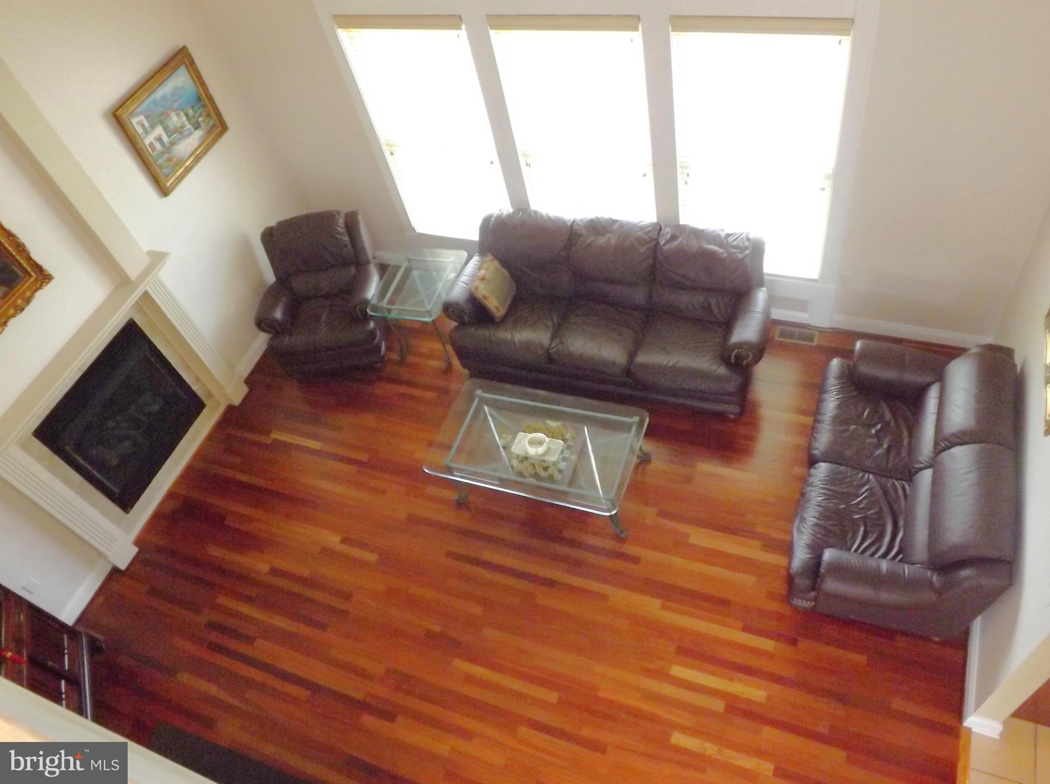 TAYLORS POINTE - Residential Lease