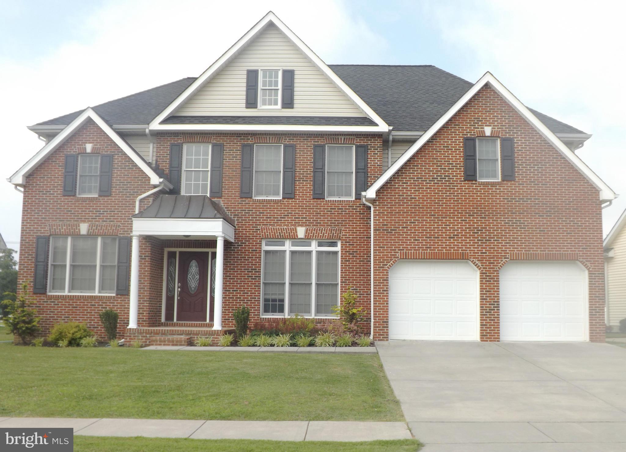 TAYLORS POINTE - Residential Lease