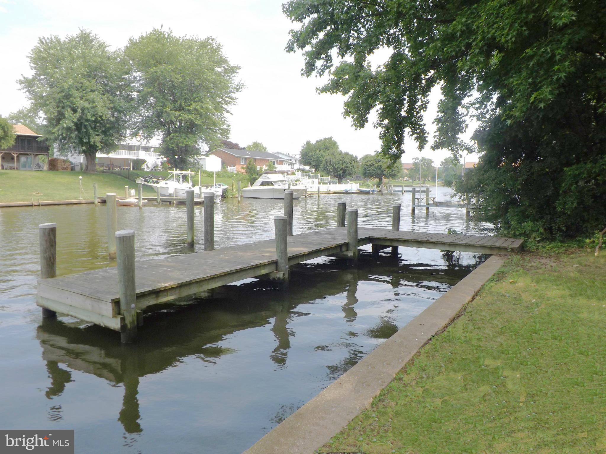 TAYLORS POINTE - Residential Lease