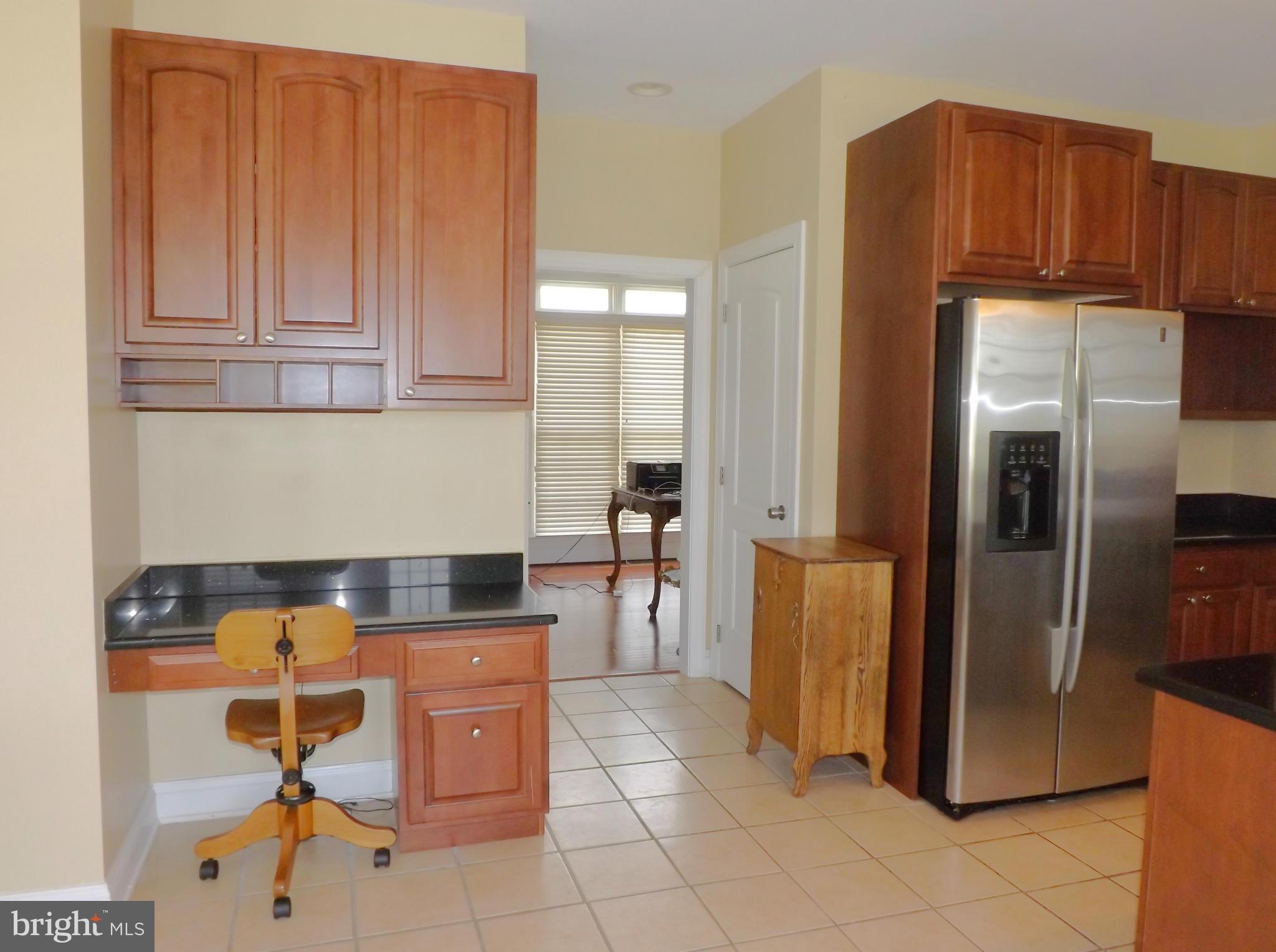 TAYLORS POINTE - Residential Lease