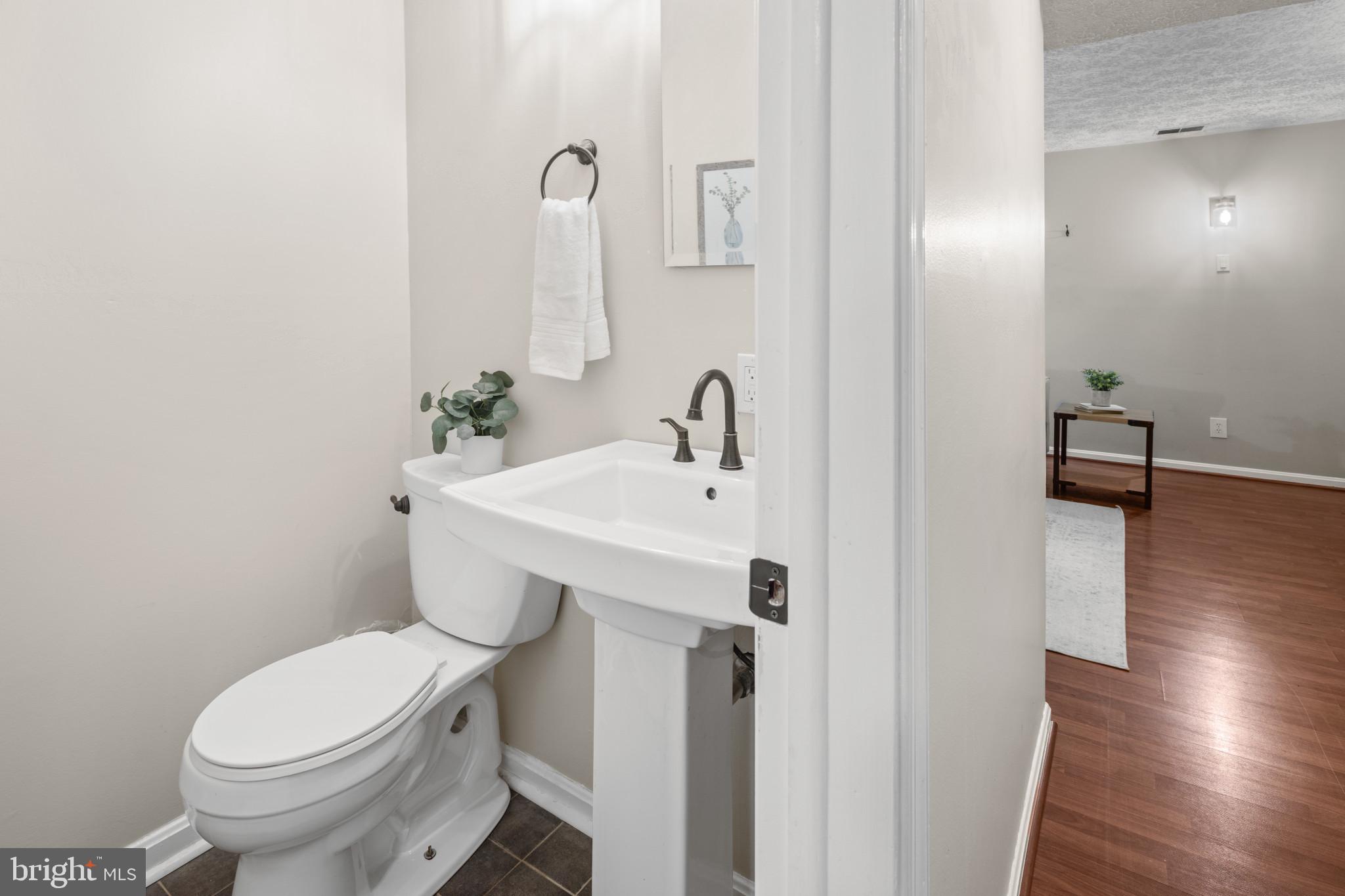 RICHARDSON MEWS - Residential