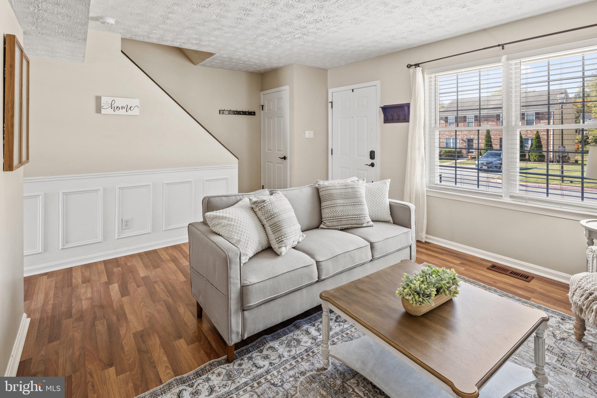 RICHARDSON MEWS - Residential