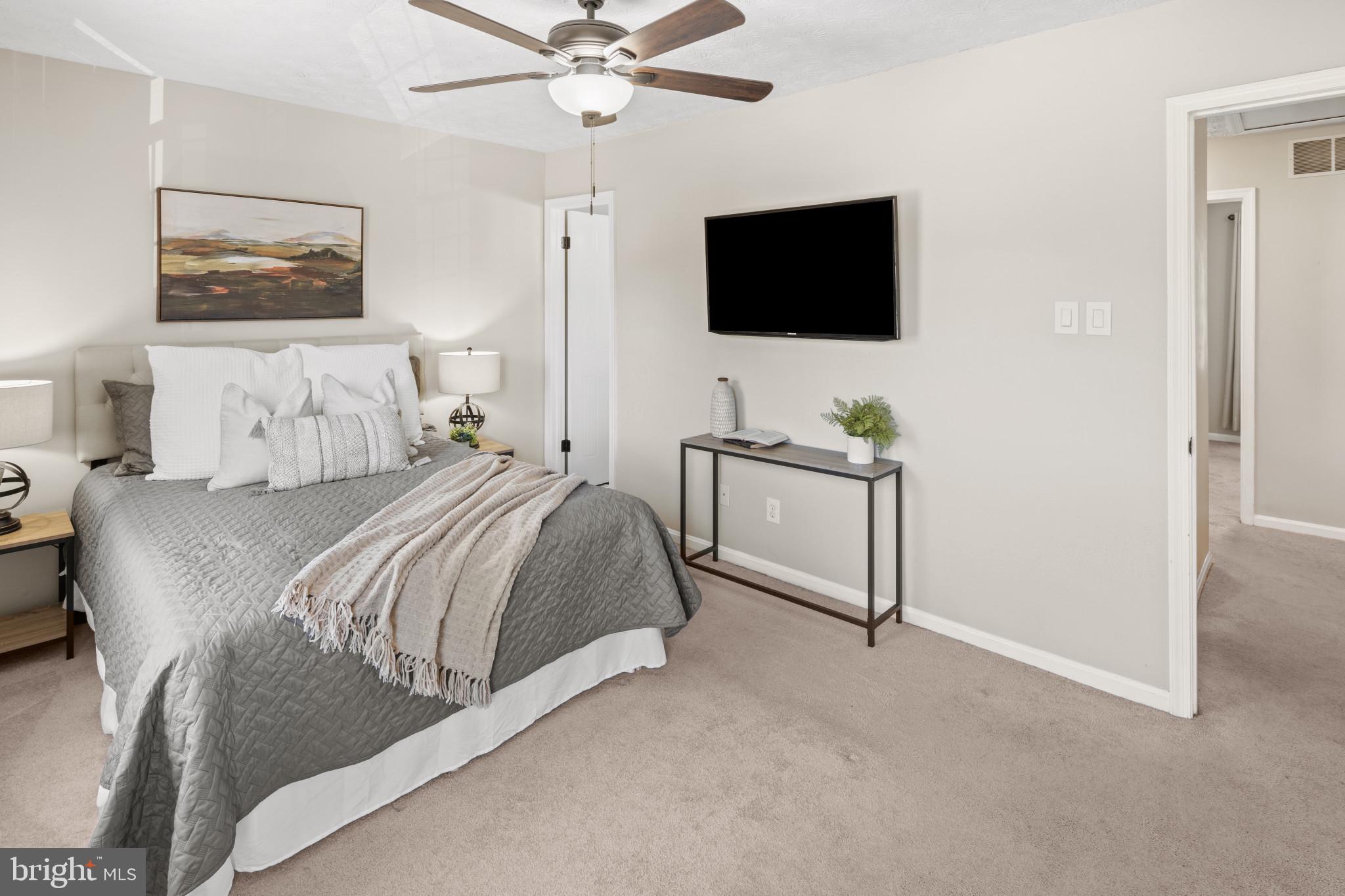 RICHARDSON MEWS - Residential