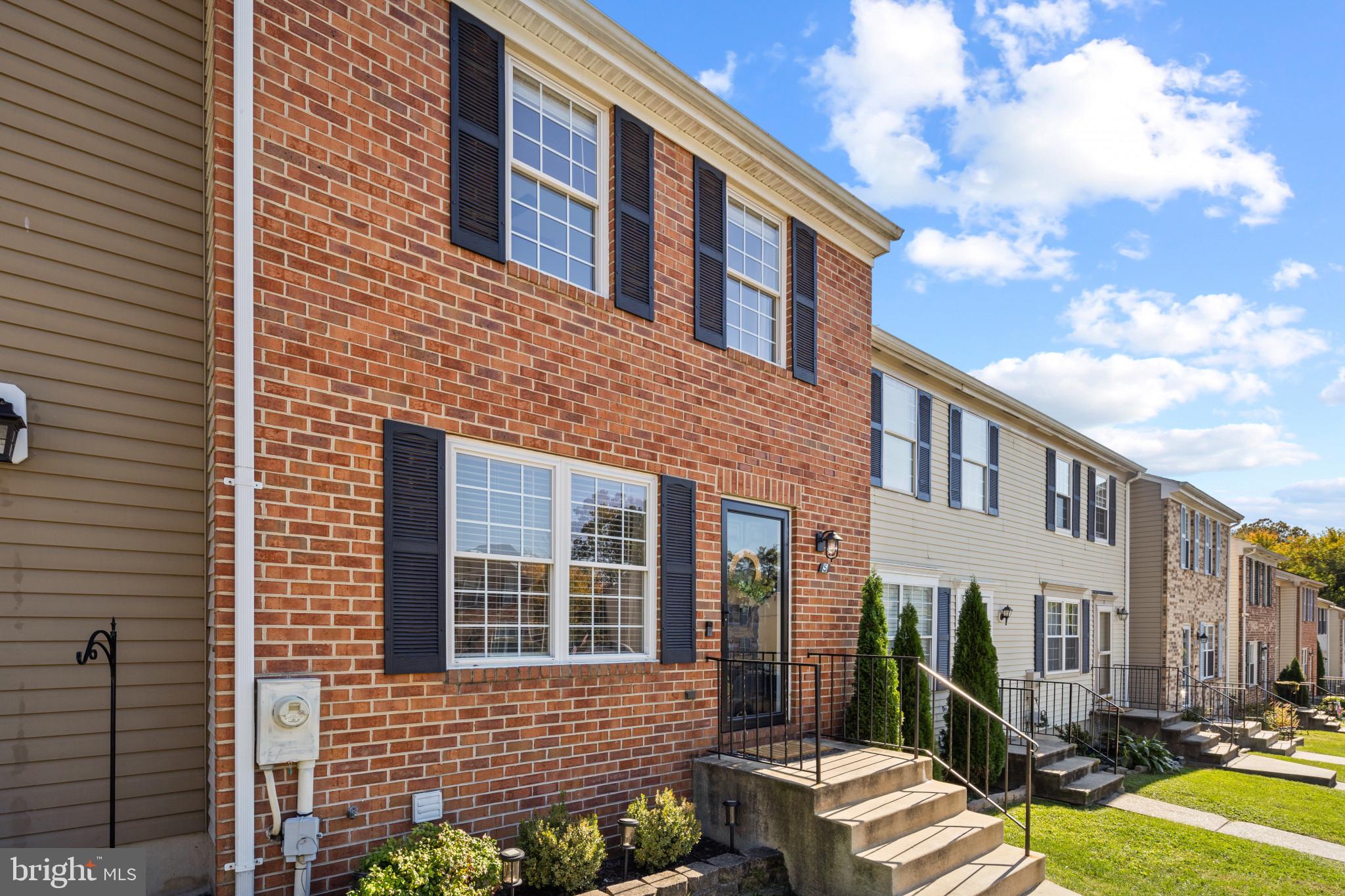 RICHARDSON MEWS - Residential