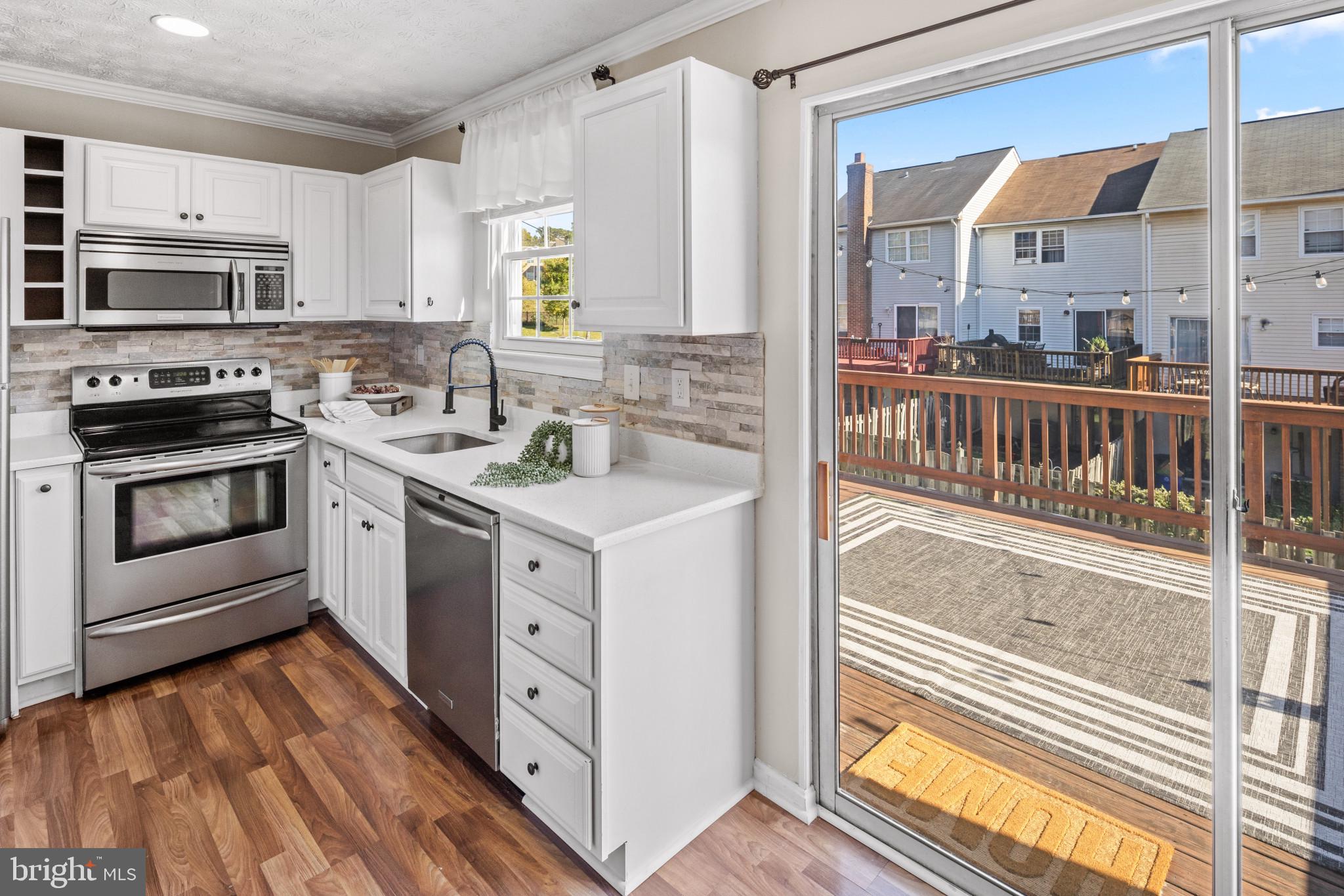 RICHARDSON MEWS - Residential