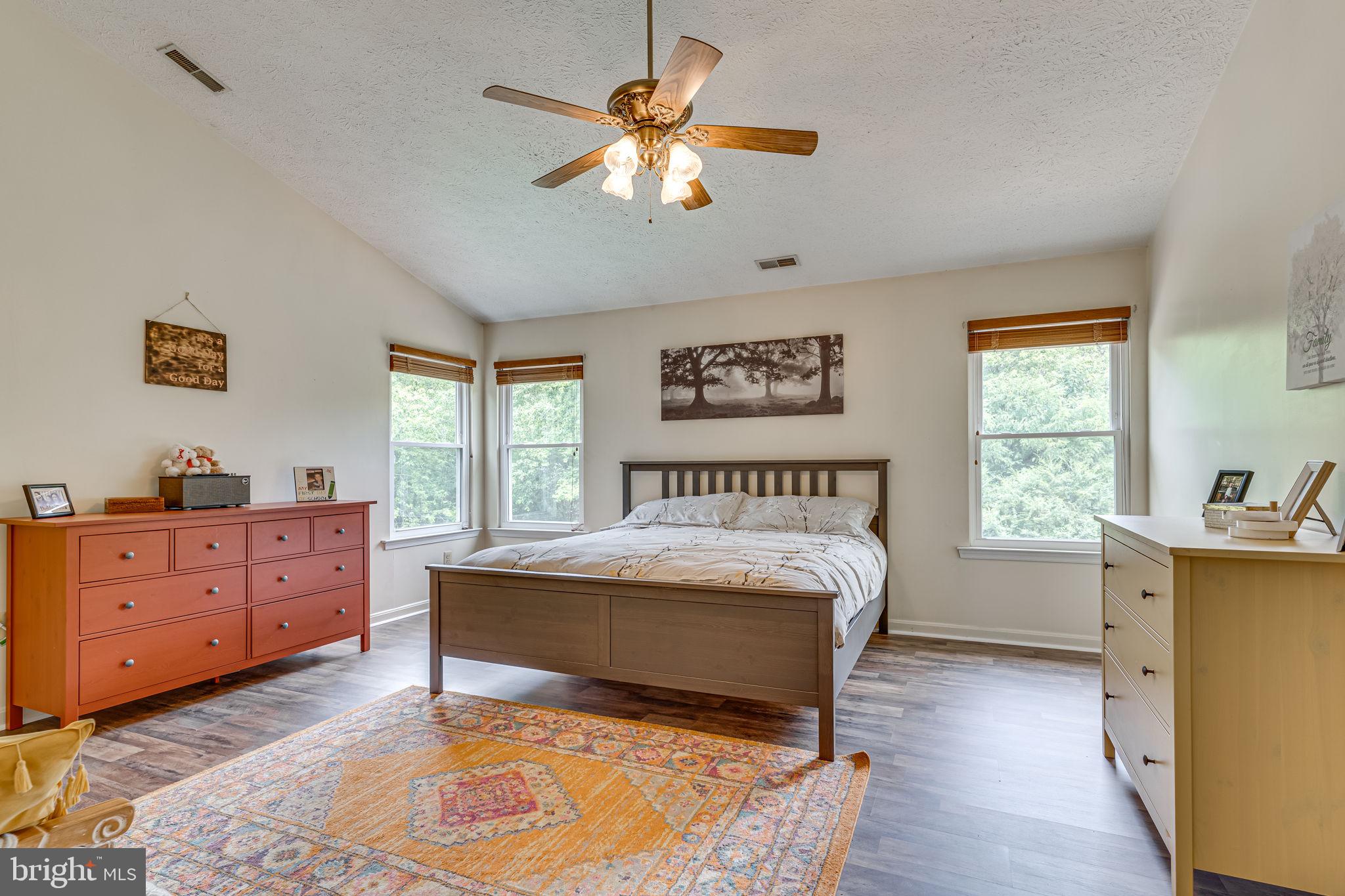 BROADVIEW - Residential