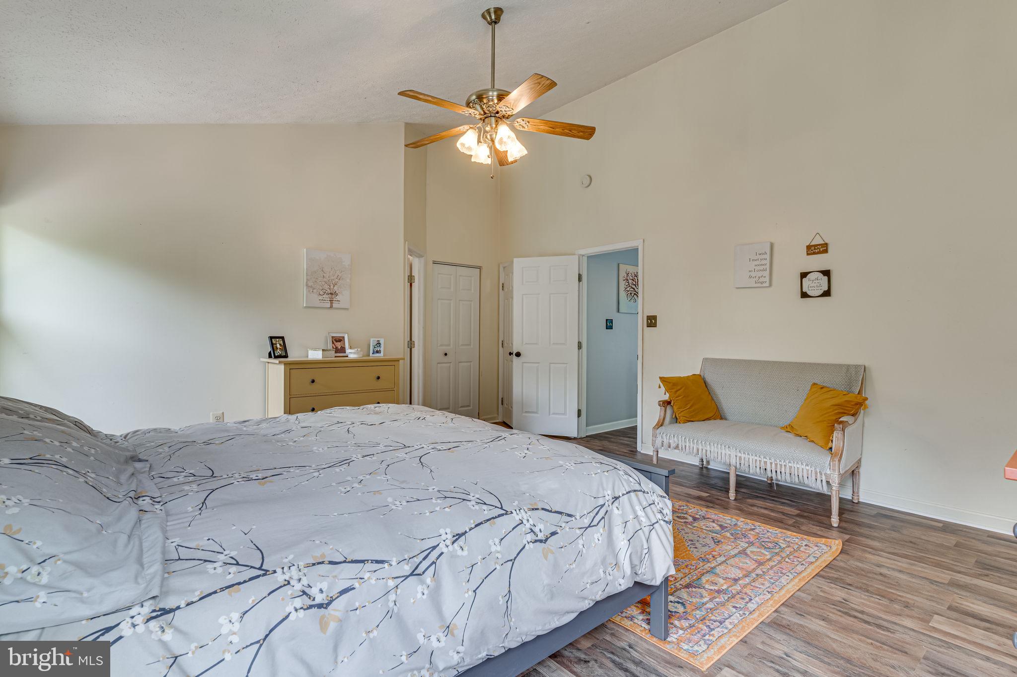 BROADVIEW - Residential