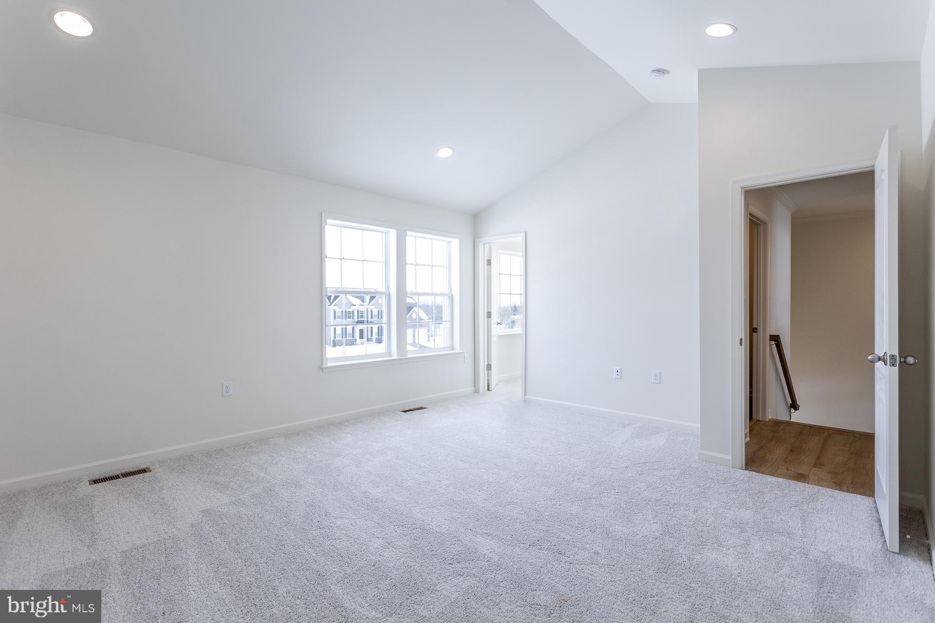 RIDGES OF TUSCARORA - Residential