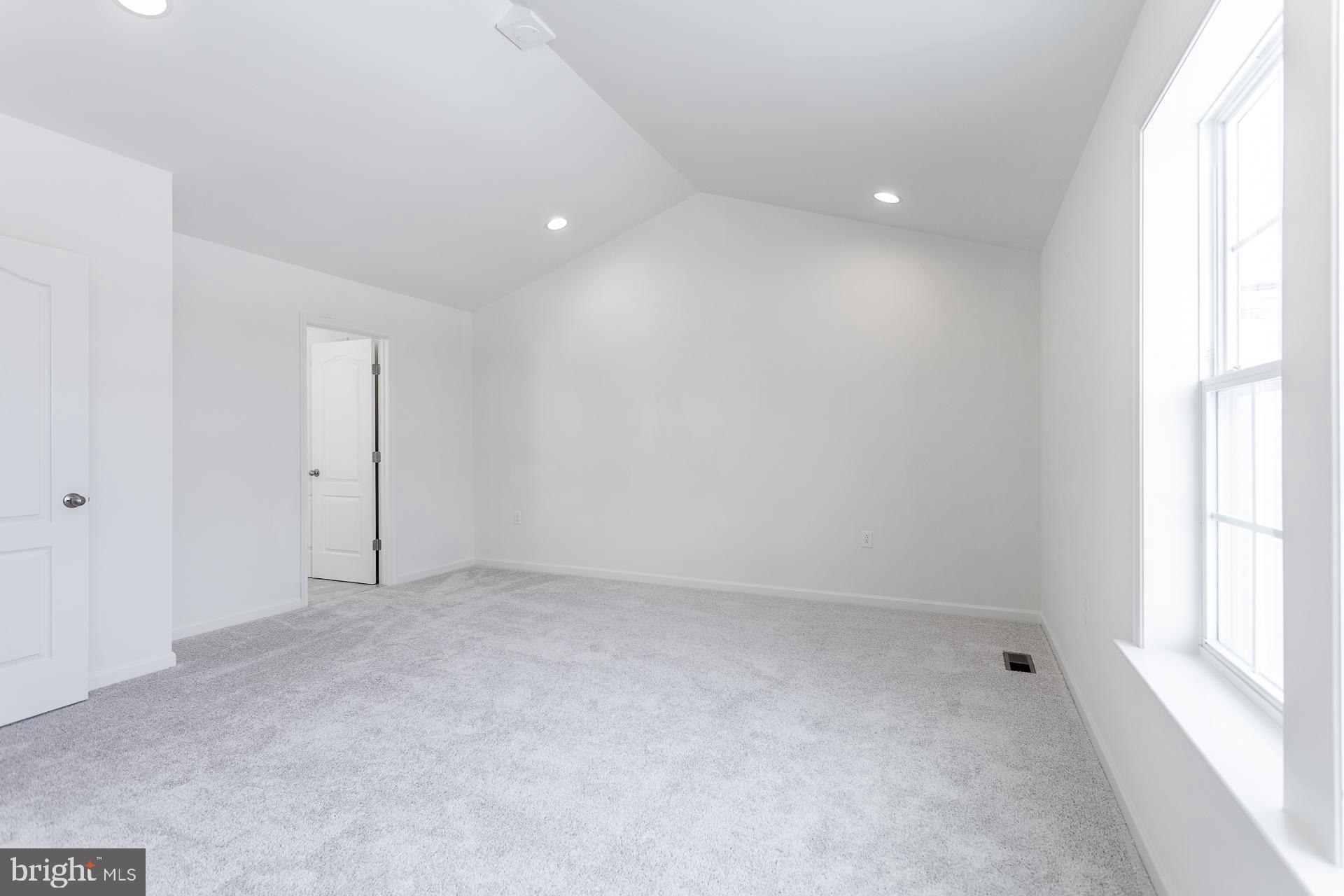 RIDGES OF TUSCARORA - Residential