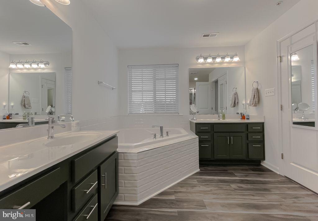 CLARK'S REST - Residential