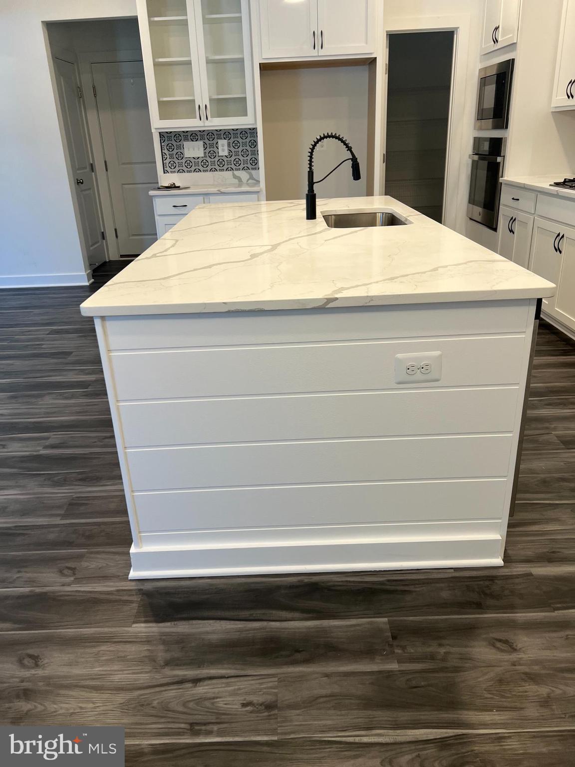 CLARK'S REST - Residential