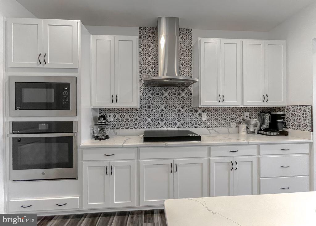 CLARK'S REST - Residential