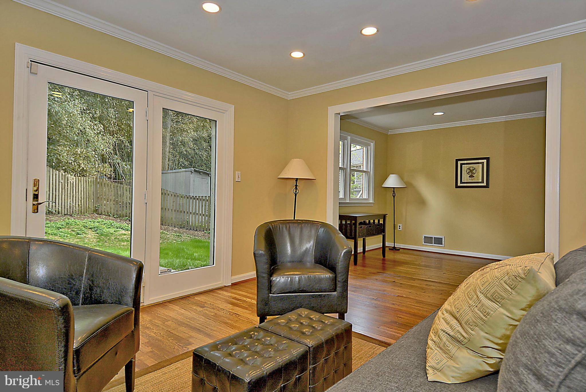 FOREST GLEN PARK - Residential