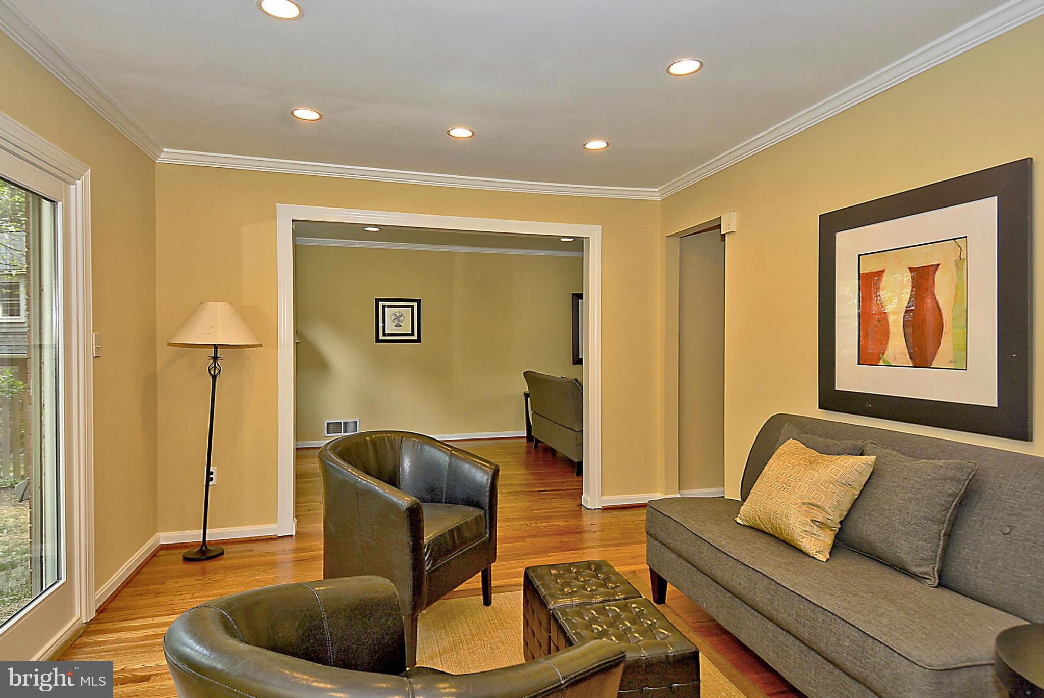 FOREST GLEN PARK - Residential