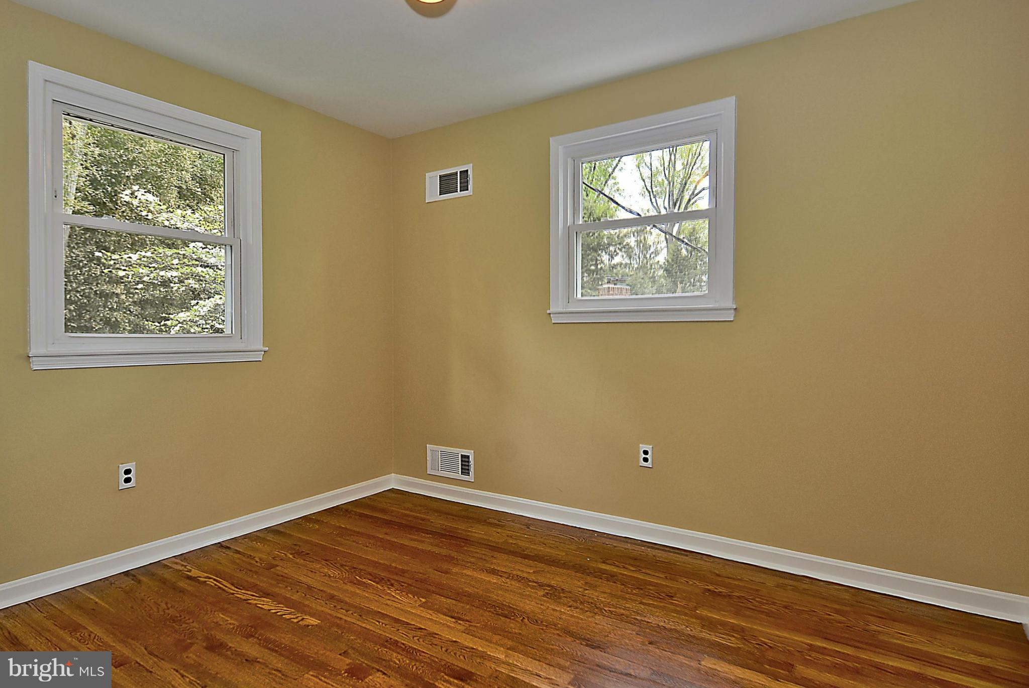 FOREST GLEN PARK - Residential