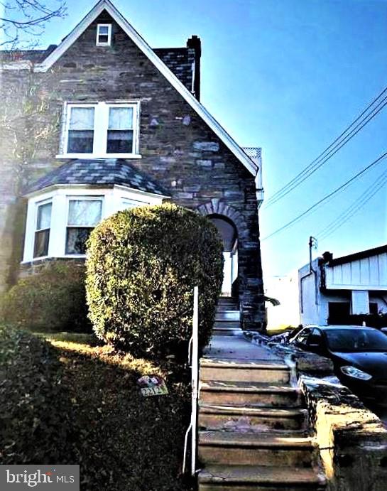 RHAWNHURST - Residential Lease