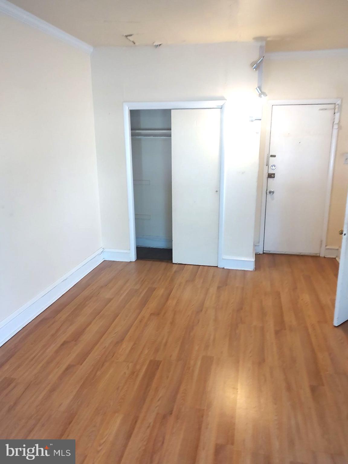 RHAWNHURST - Residential Lease