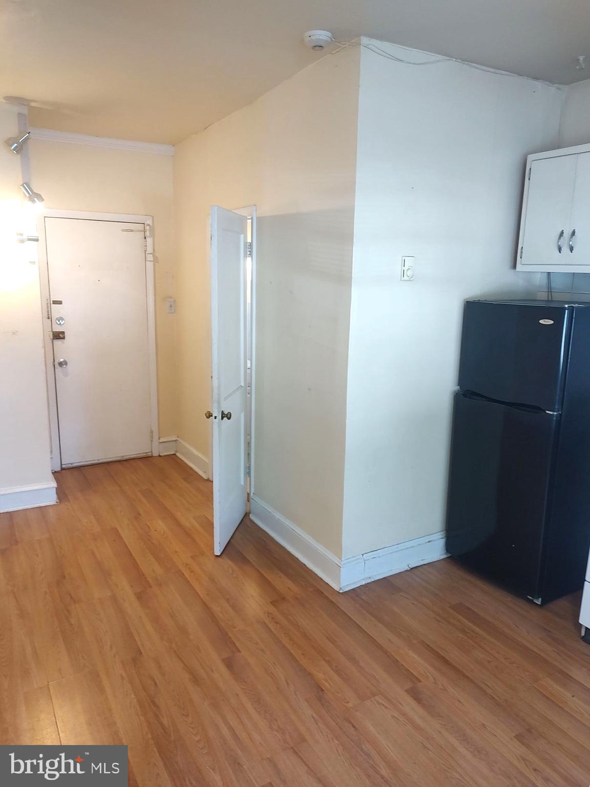 RHAWNHURST - Residential Lease