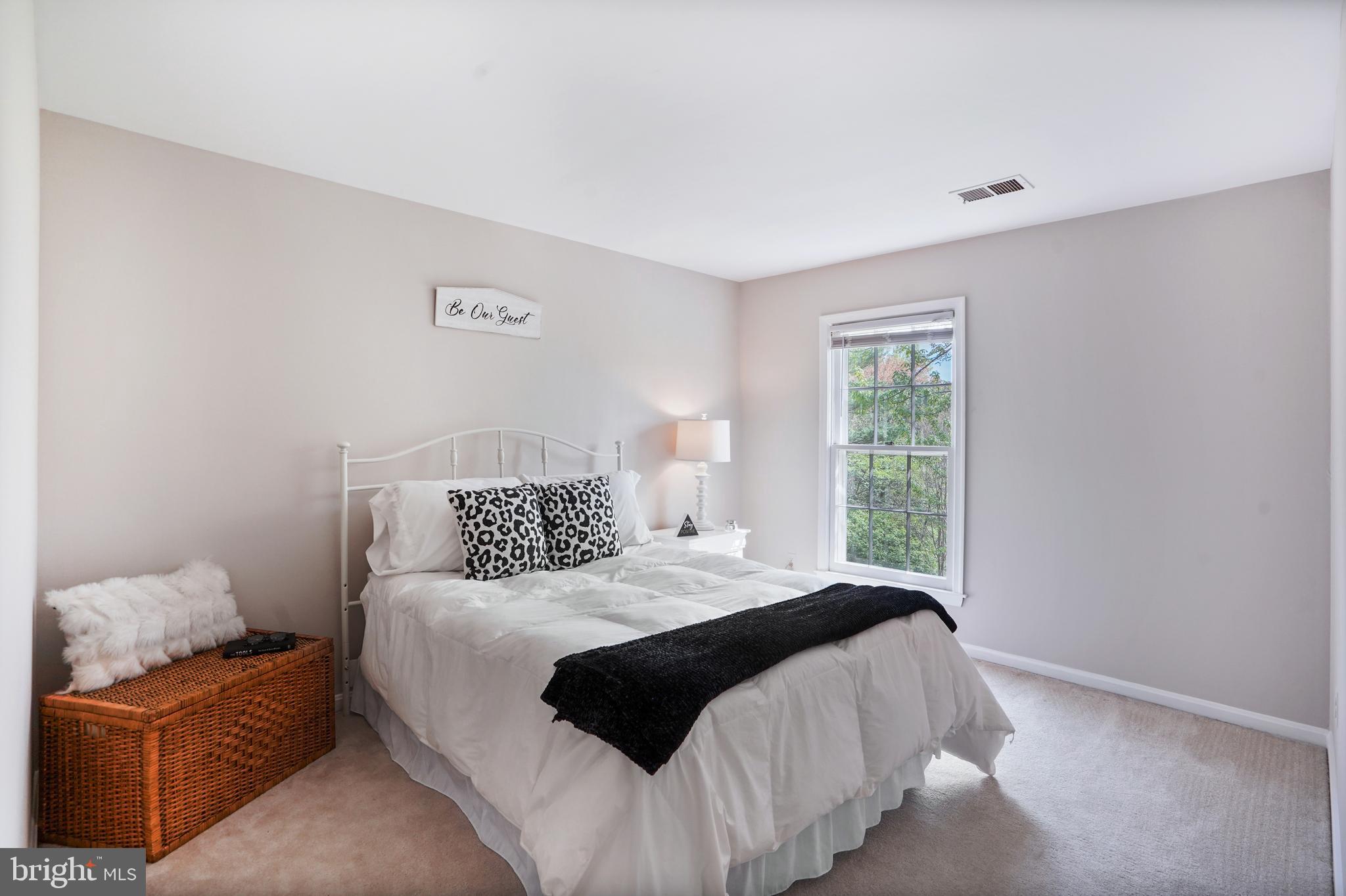 POTOMAC CHASE - Residential