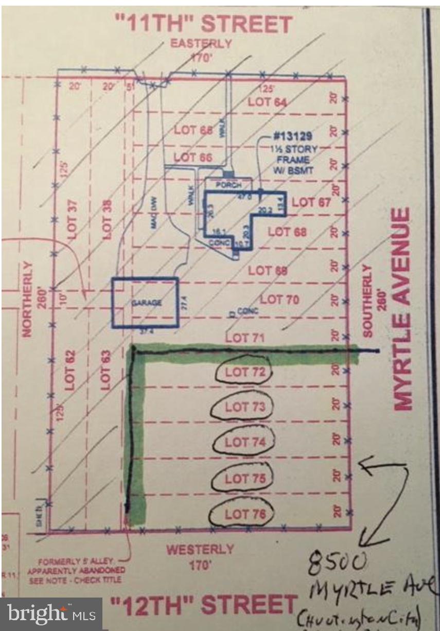 Main image without alt text