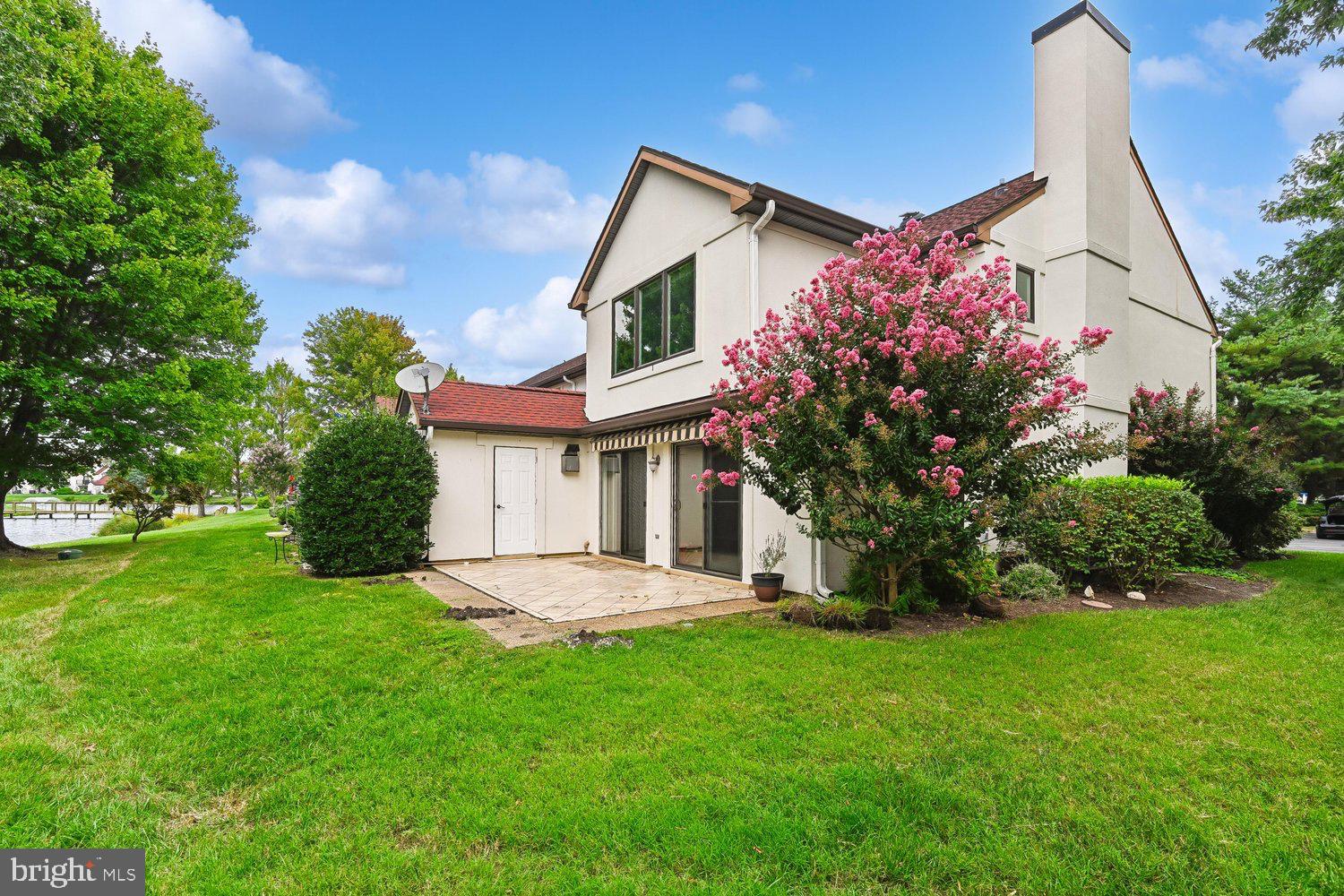 43 QUEEN NEVA COURT A