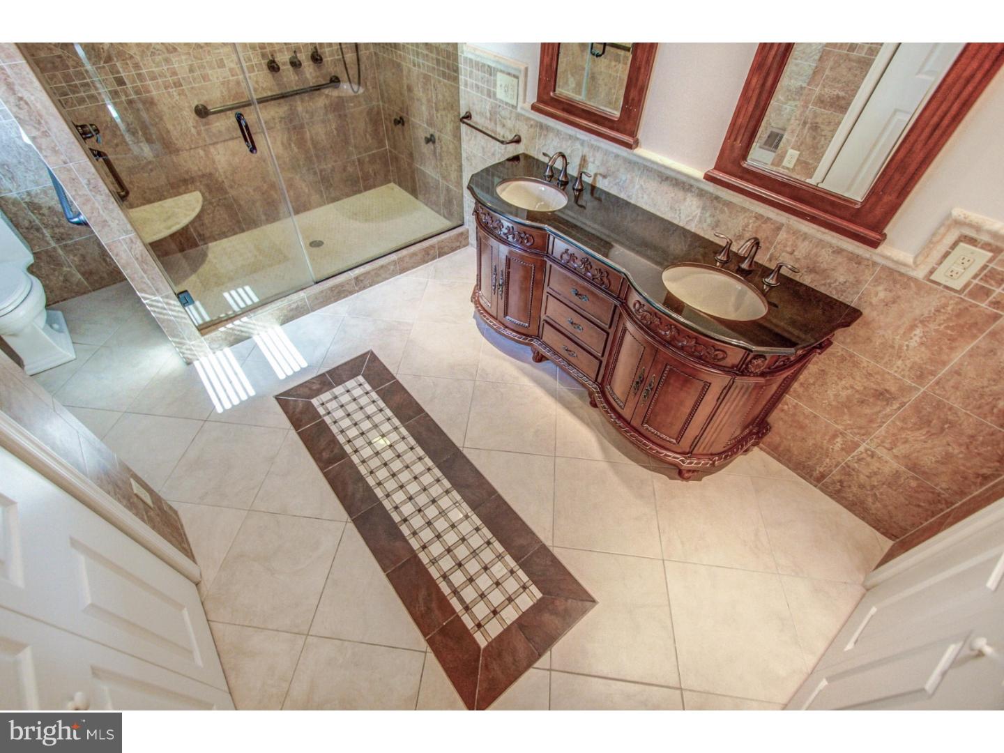 HUNTINGDON VALLEY - Residential