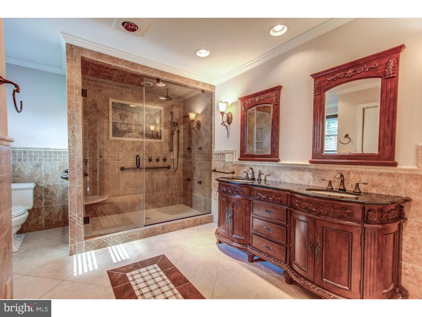 HUNTINGDON VALLEY - Residential