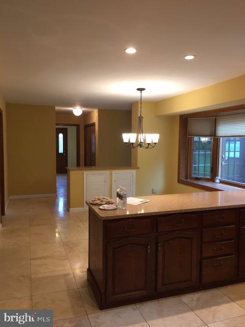 HUNTINGDON VALLEY - Residential