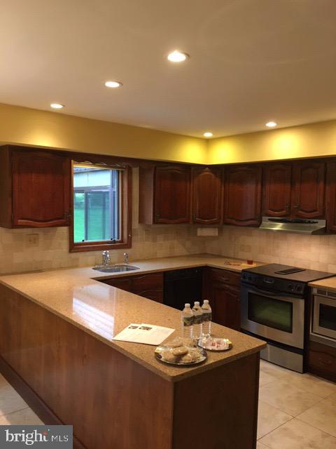 HUNTINGDON VALLEY - Residential