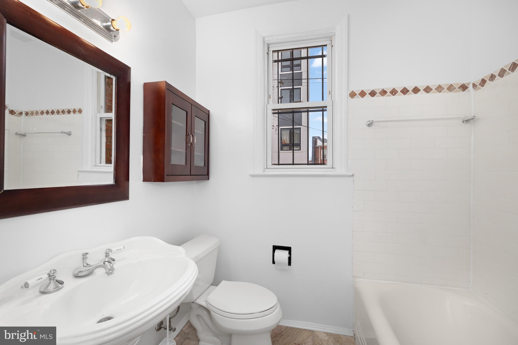 1119 WEST VIRGINIA AVENUE NE