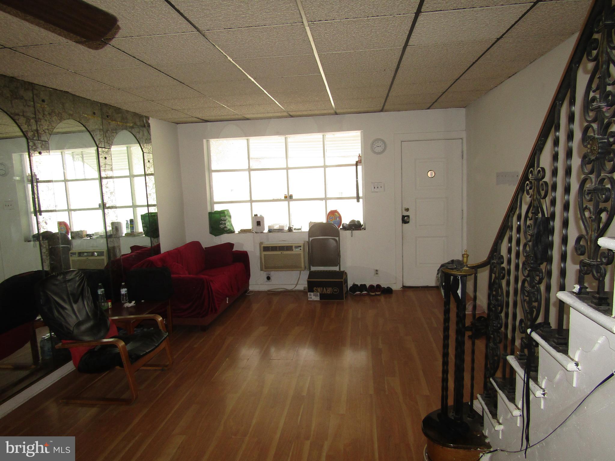 LOWER MOYAMENSING - Residential
