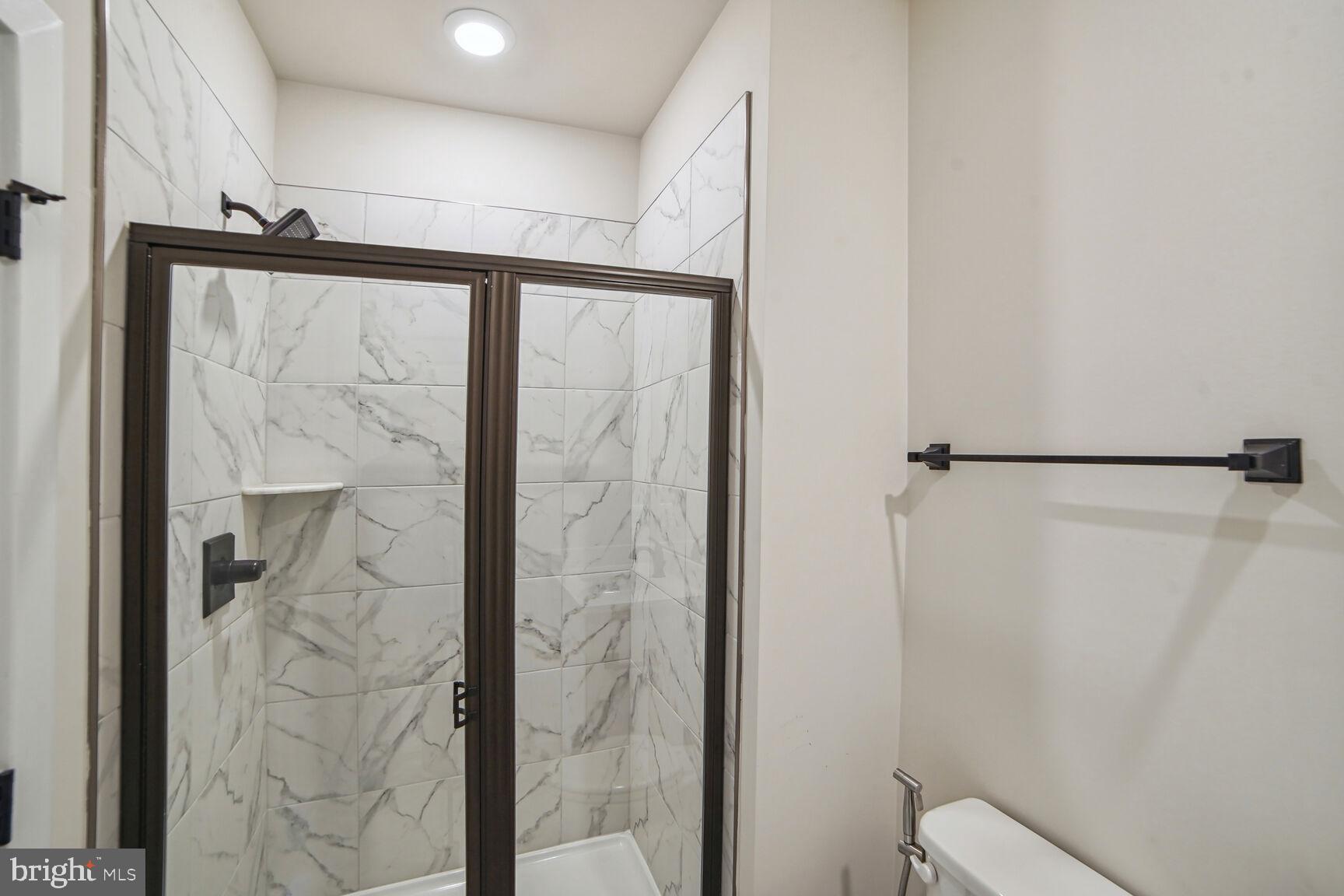 CEDAR CREEK - Residential