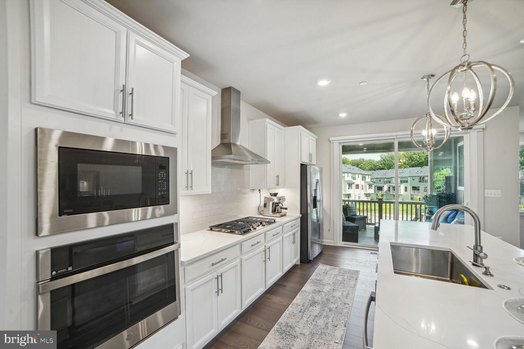 CEDAR CREEK - Residential