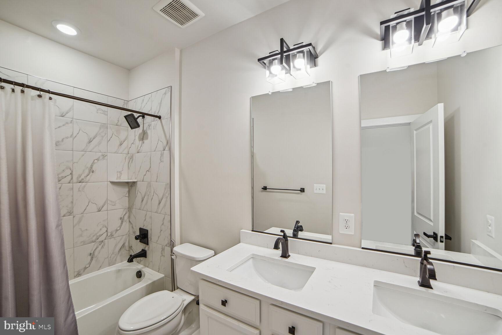 CEDAR CREEK - Residential