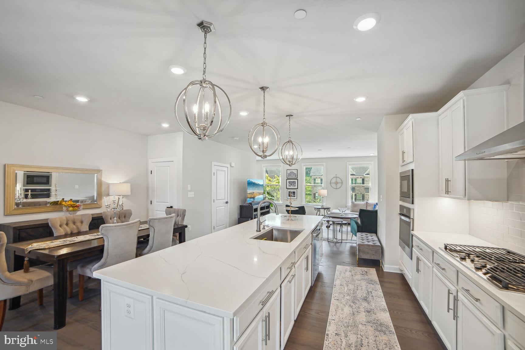 CEDAR CREEK - Residential