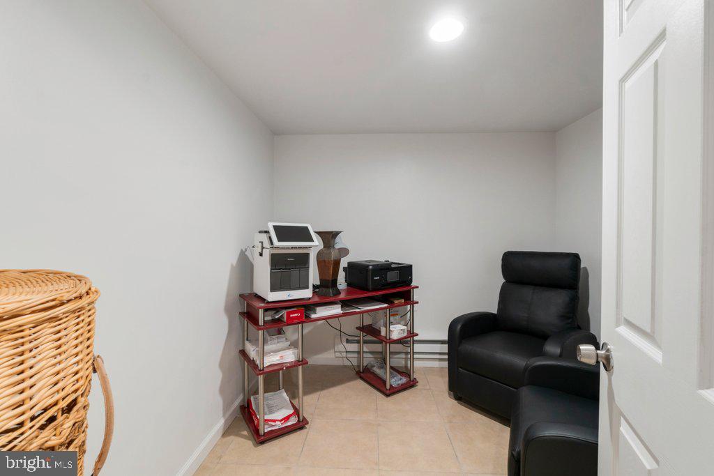 CHARLES VILLAGE - Commercial Sale