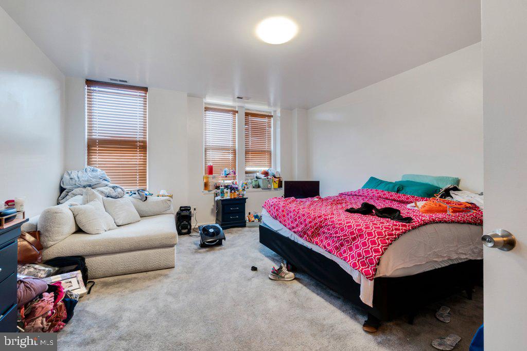 CHARLES VILLAGE - Commercial Sale