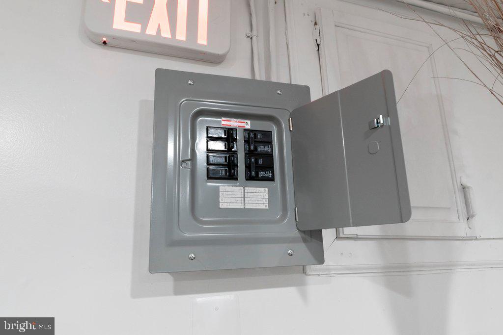 CHARLES VILLAGE - Commercial Sale