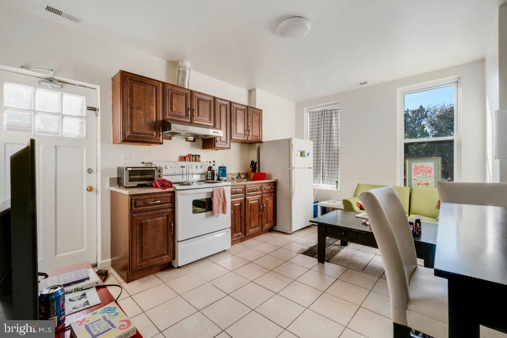 CHARLES VILLAGE - Commercial Sale